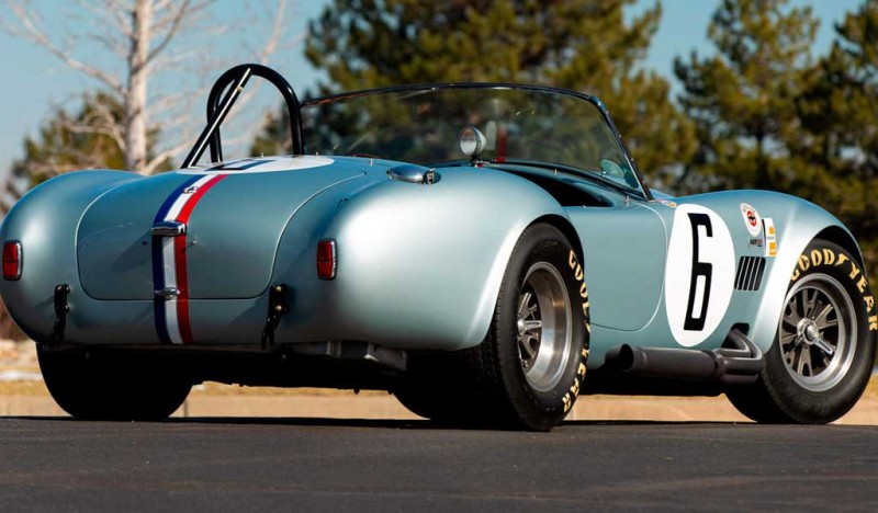 На аукцион выставлен редкий родстер Shelby 427 S/C Cobra 1965 года