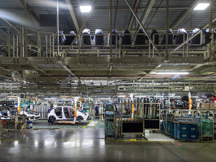 Производство автомобилей Toyota в мире опять резко упадет