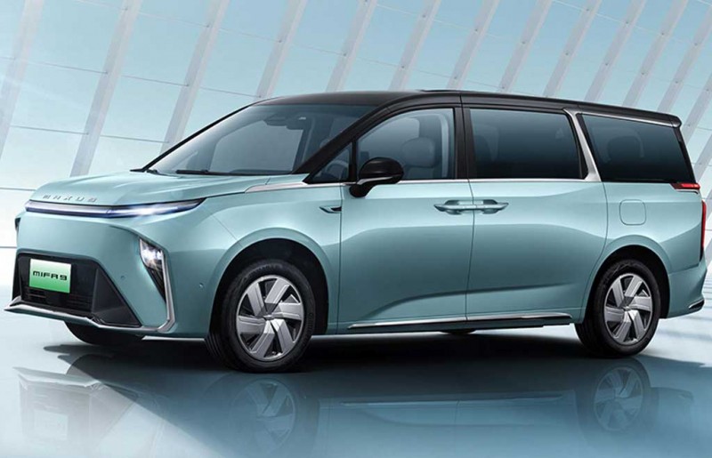 Maxus G90 и MIFA 9: китайские минивэны с бензиновой и электрической установками