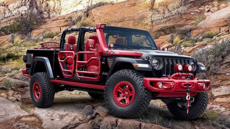 Jeep показал сразу семь новых внедорожников