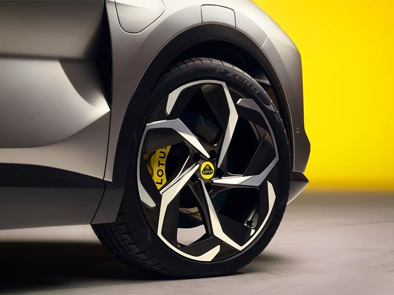 Стали известны подробности об английском конкуренте Porsche Taycan