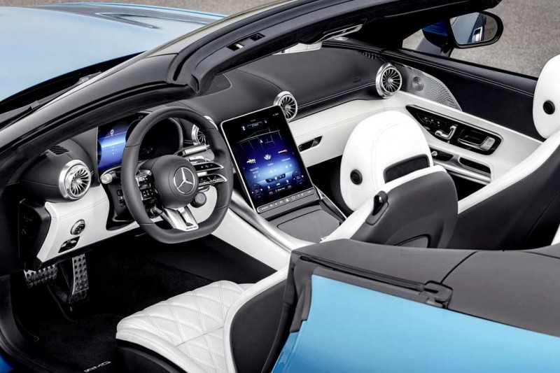 Немцы презентовали базовый родстер Mercedes-AMG SL43 с четырехцилиндровым турбомотором