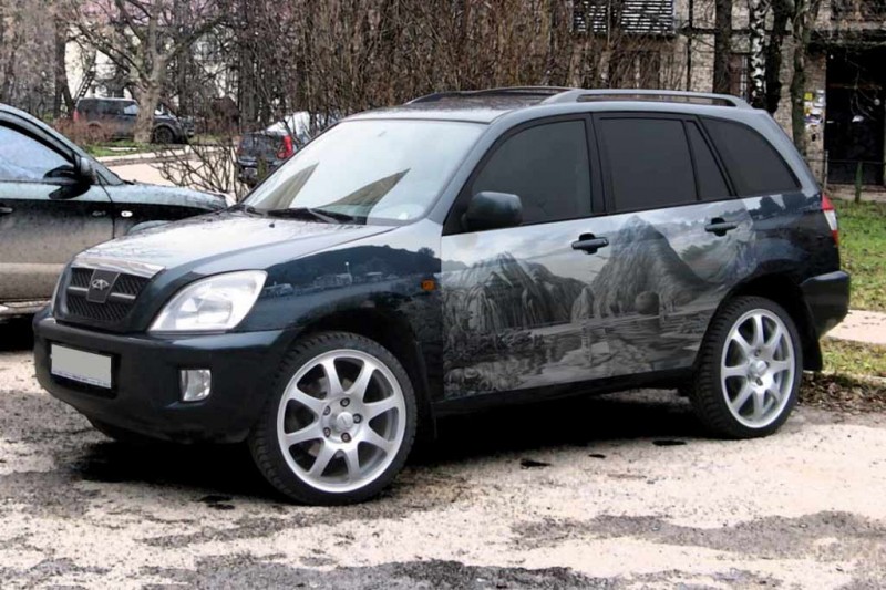 Китайских автомобилей в России почти 800 тысяч: названы популярные марки и модели
