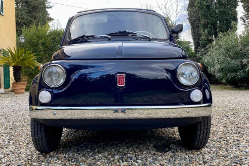 Старый полицейский Fiat 500F выставили на аукцион: когда-то он ловил преступников