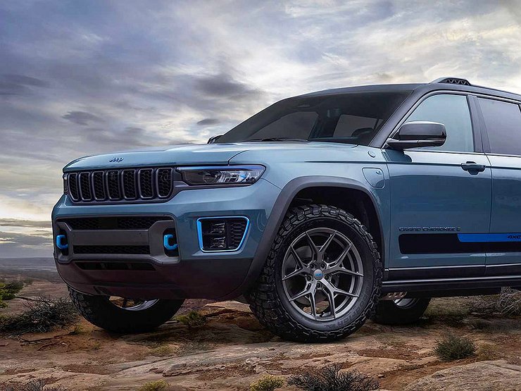 Jeep показал сразу семь новых внедорожников