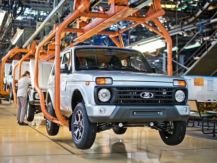 Почему Renault не сможет бросить АВТОВАЗ, а Daimler — КамАЗ