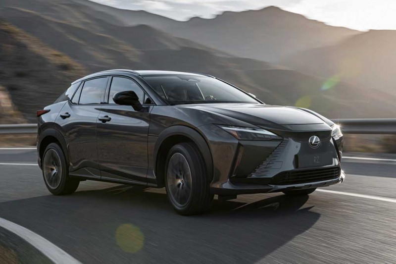 Lexus RZ 450e стал первенцем электрической линейки производителя