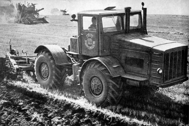 &laquo;Степной богатырь&raquo;: вспоминаем историю легендарного советского трактора &laquo;Кировец&raquo;