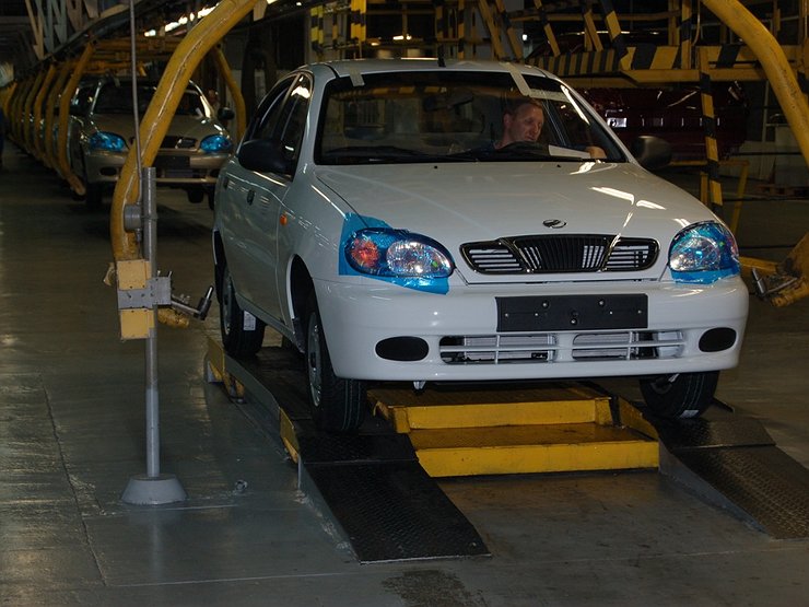 Украинский авторынок рухнул: дальше — хуже