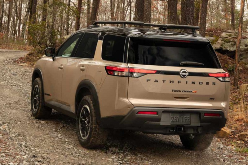 Кроссовер Nissan Pathfinder обзавелся &laquo;туристическим&raquo; исполнением Rock Creek