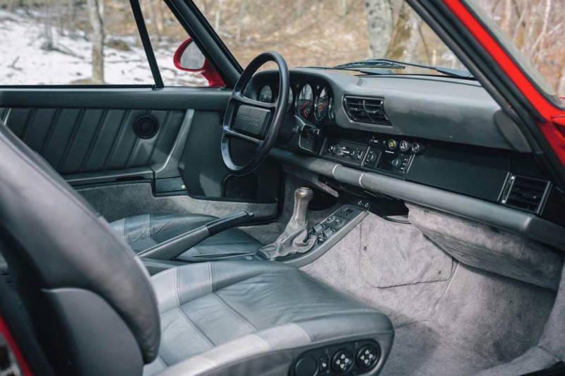 Porsche 959 Komfort с большим пробегом продают в Швейцарии за 90 млн рублей