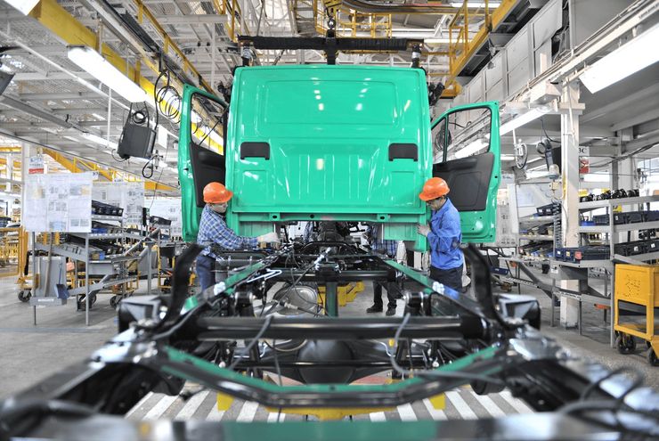 Совет олигарха: как российский автопром может обогнать корейский