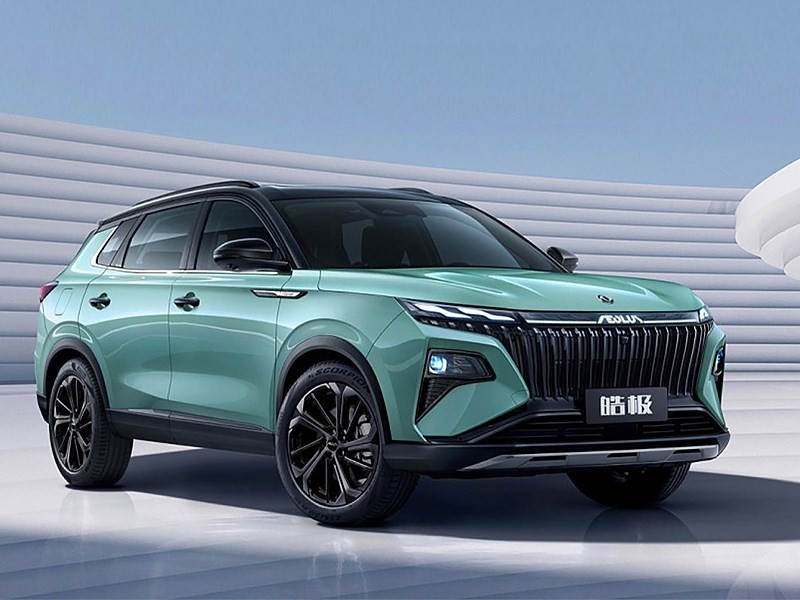 В Dongfeng показали новый кроссовер
