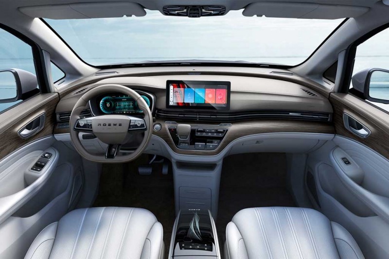 Китайцы представили электрический минивэн Roewe iMAX8 EV с роскошным салоном