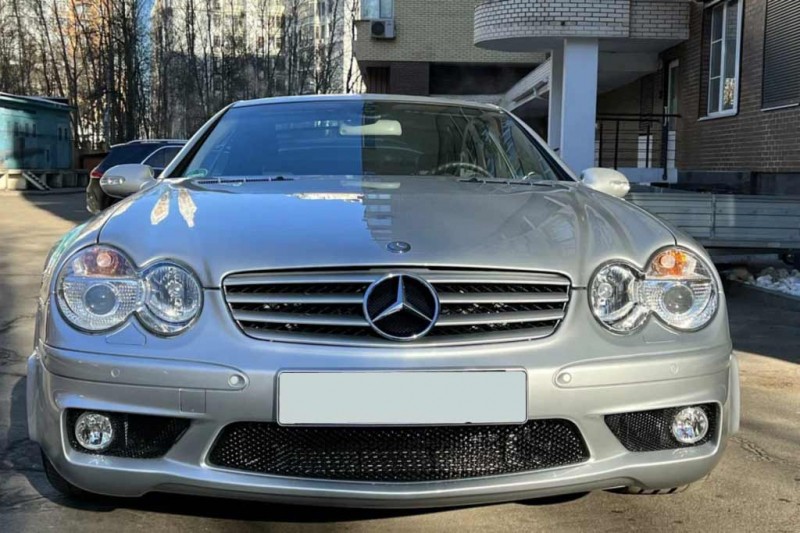 20-летний Mercedes SL 55 AMG с крохотным пробегом продают в Москве за 14 млн