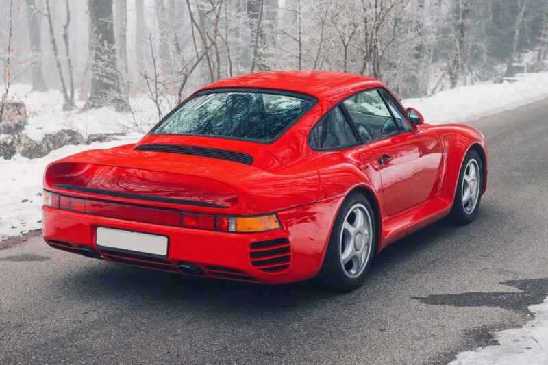 Porsche 959 Komfort с большим пробегом продают в Швейцарии за 90 млн рублей