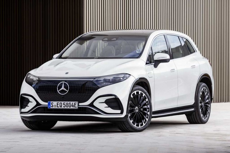 Mercedes EQS SUV: немцы представили большой электрический кроссовер