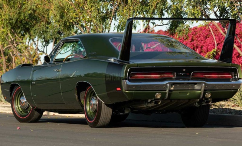 На торги выставлен &laquo;нафаршированный&raquo; маслкар Dodge Charger Daytona 1969 года