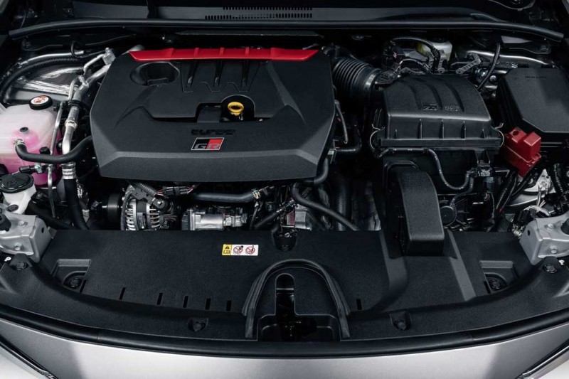Японцы презентовали &laquo;заряженный&raquo; хэтчбек Toyota GR Corolla с массой доработок