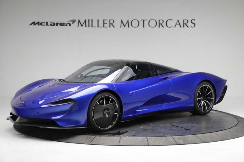 Эффектный McLaren Speedtail в насыщенном синем цвете выставлен на продажу
