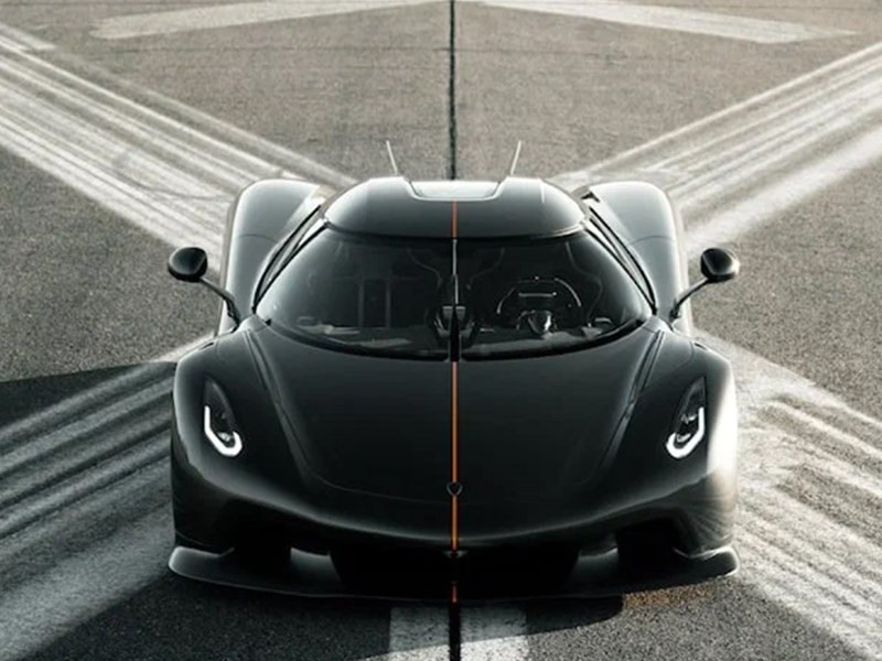 В Koenigsegg показали самый мощный спорткар в истории