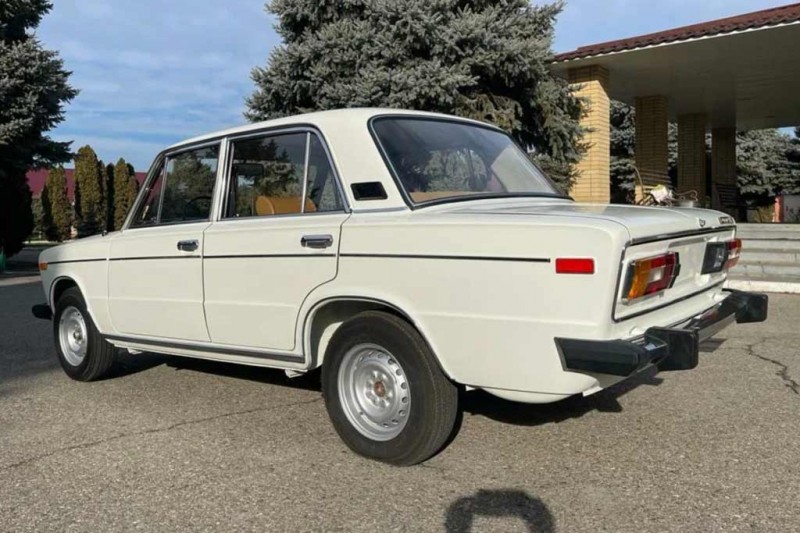 ВАЗ-2106 1977 года без пробега выставили на продажу в Тольятти за 4 млн рублей