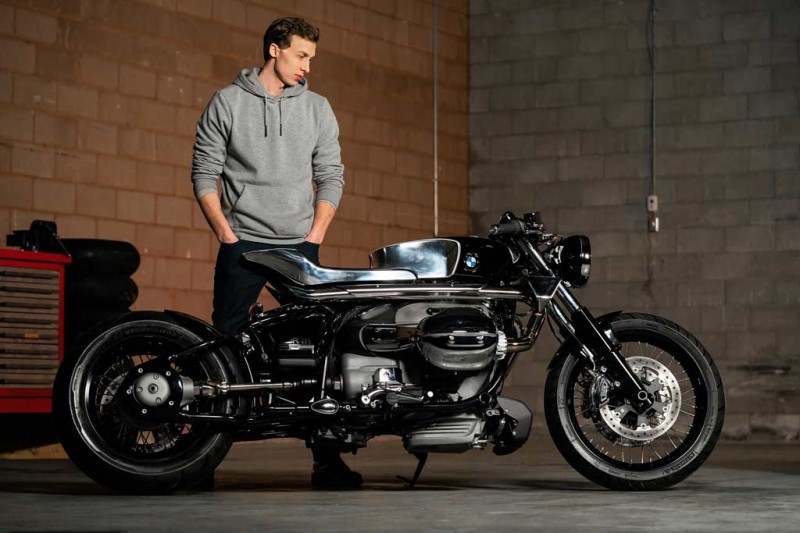 Канадские кастомайзеры представили сразу три роскошные версии байка BMW R 18
