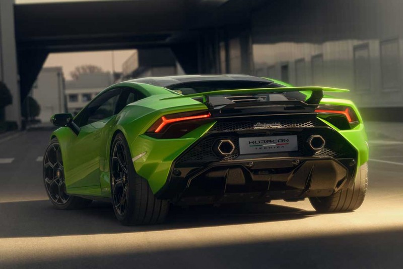 Lamborghini Huracan Tecnica: заднеприводный вариант суперкара с уникальным дизайном
