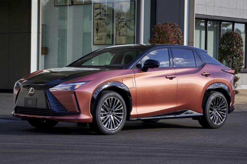 Lexus RZ 450e стал первенцем электрической линейки производителя