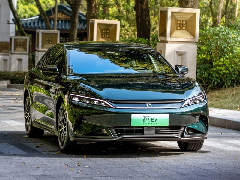 Китайский конкурент Tesla Model S пережил важное обновление