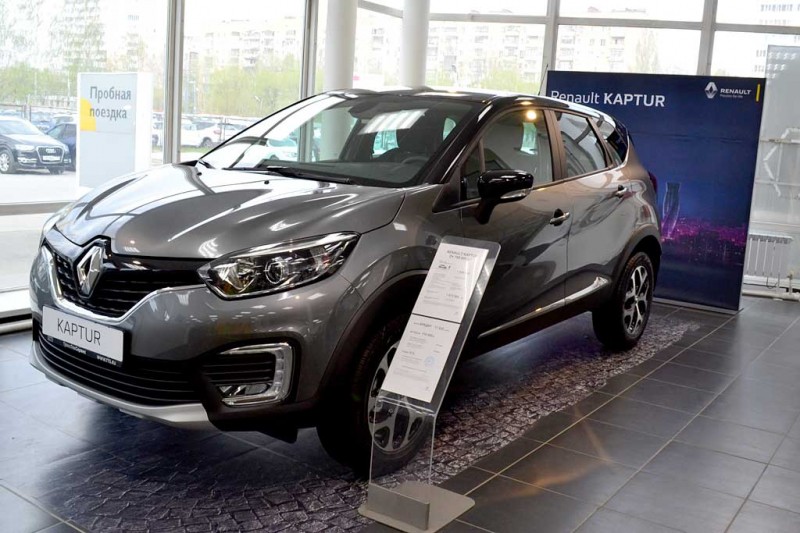 Продажи новых авто в РФ за март 2022 рухнули почти на 50%: и это не предел 1 Продажи новых авто в РФ за март 2022 рухнули почти на 50%: и это не предел