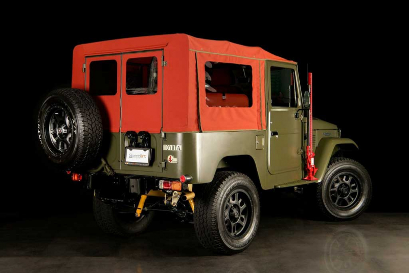 Эффектный рестомод Toyota Land Cruiser FJ40 продают на eBay почти за 10 млн рублей