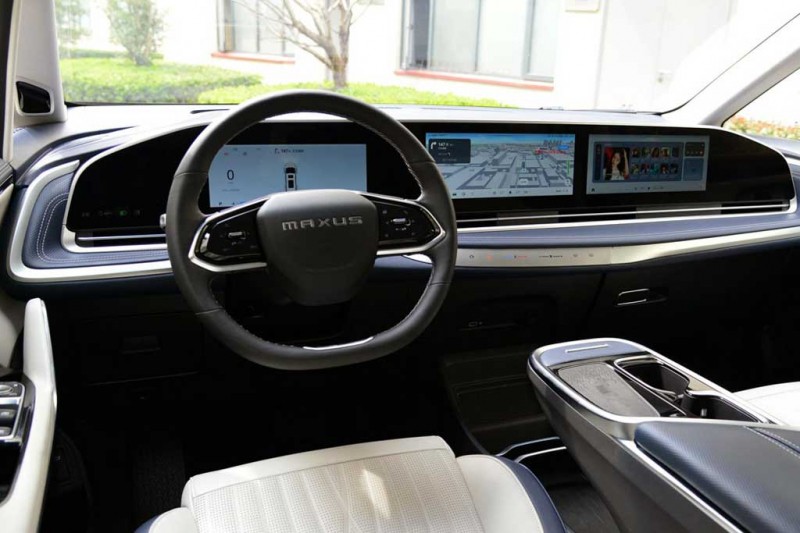 Maxus G90 и MIFA 9: китайские минивэны с бензиновой и электрической установками