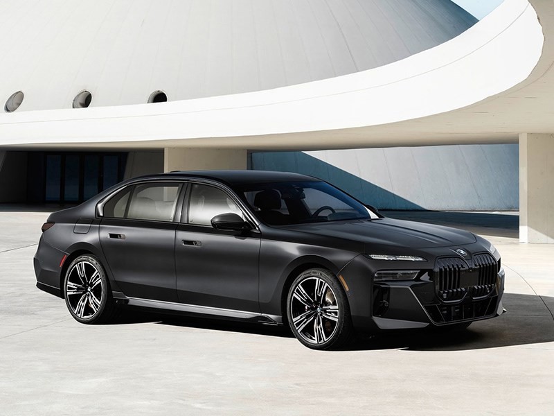 Представлен новый флагманский седан BMW