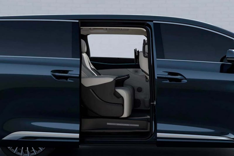 Denza D9: роскошный китайский минивэн от BYD и Mercedes-Benz