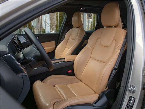 Тест-драйв Volvo XC60 (поколение III) - Чем может обаять Volvo XC60 помимо холодной красоты