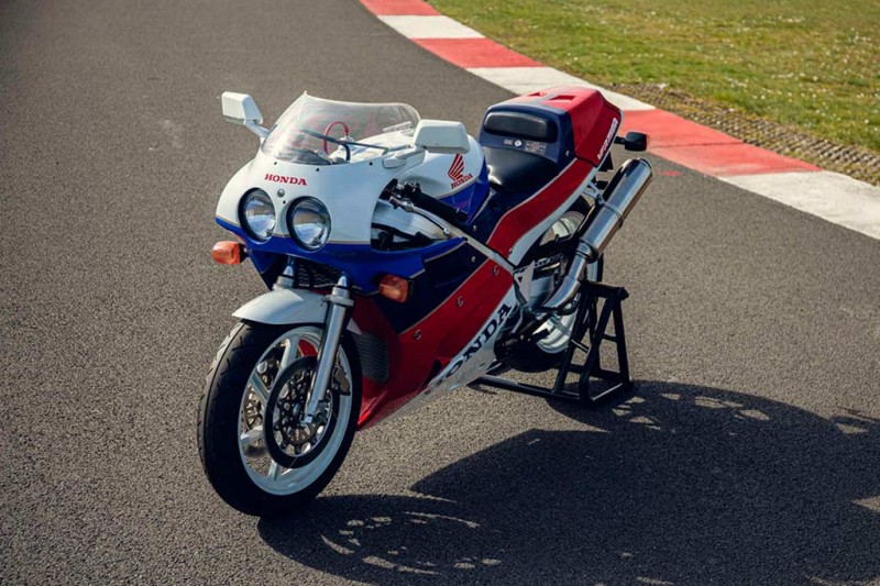 Кто-то выложил более 5 млн рублей за редкий мотоцикл Honda