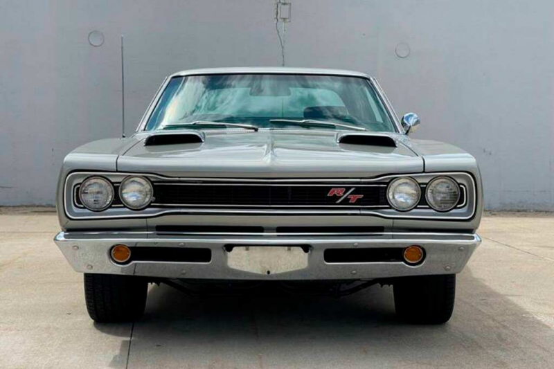 За отреставрированный Dodge Coronet Coupe 1969 хотят выручить более 11 млн руб