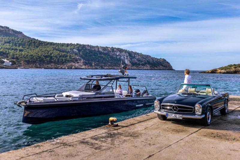 Brabus Shadow 900: немецкие тюнеры представили эффектный 900-сильный катер