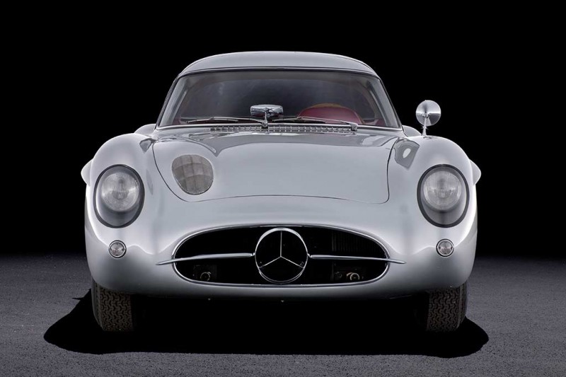 Mercedes продал музейный 300 SLR за рекордные 135 млн евро ради благотворительности