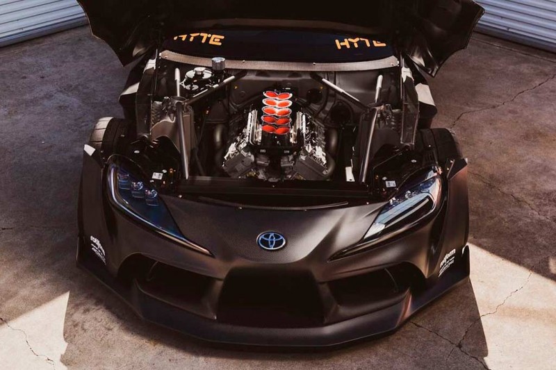 Американский гонщик представил дрифтовую версию Toyota GR Supra с мотором V10