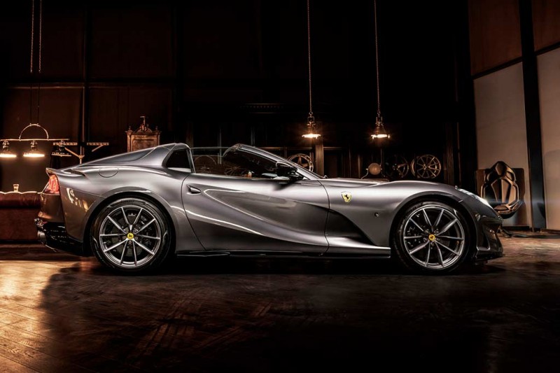 Ferrari 812 GTS от Carlex получил роскошный салон из кожи диких антилоп