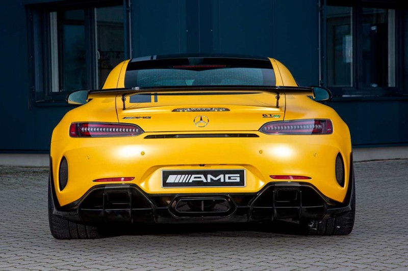 Представлен 900-сильный вариант Mercedes-AMG GT R от немецкого ателье BSTC