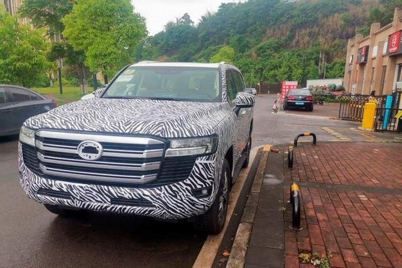 В Китае могут наладить производство внедорожников Toyota Land Cruiser 300