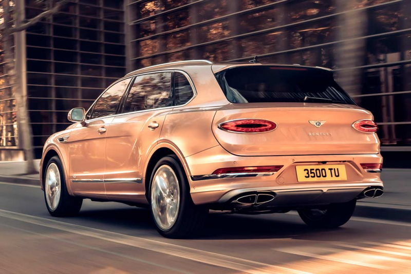 Bentley Bentayga Extended Wheelbase: роскошный кроссовер получил длиннобазное исполнение 4 Bentley Bentayga Extended Wheelbase: роскошный кроссовер получил длиннобазное исполнение