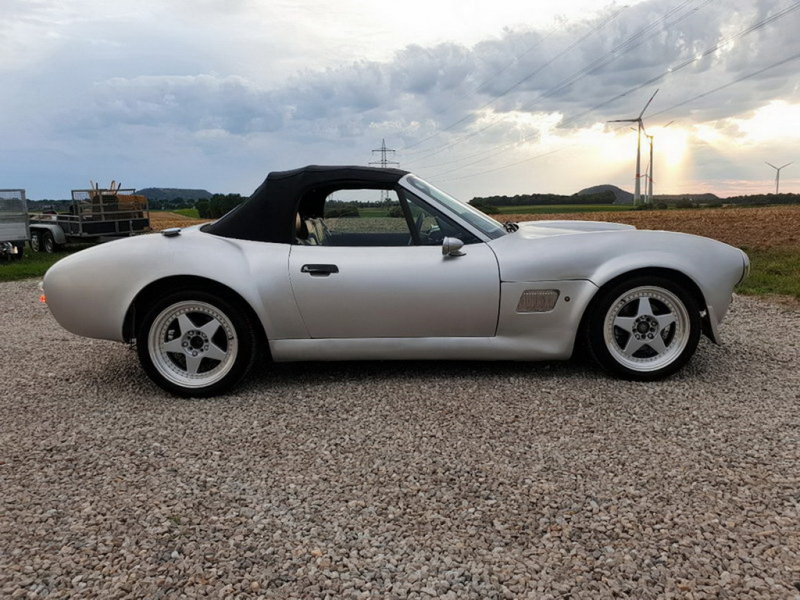 Реплику спорткара AC Cobra на базе BMW Z3 продали на eBay всего за 600 000 руб