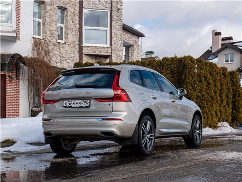 Тест-драйв Volvo XC60 (поколение III) - Чем может обаять Volvo XC60 помимо холодной красоты