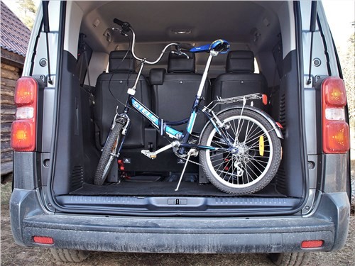 Почему Peugeot Traveller не подходит для дальних поездок?
