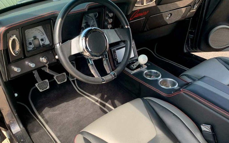 Рестомод Chevrolet Camaro 1969 с мотором от Corvette Z06 вызвал ажиотаж на аукционе 3 Рестомод Chevrolet Camaro 1969 с мотором от Corvette Z06 вызвал ажиотаж на аукционе