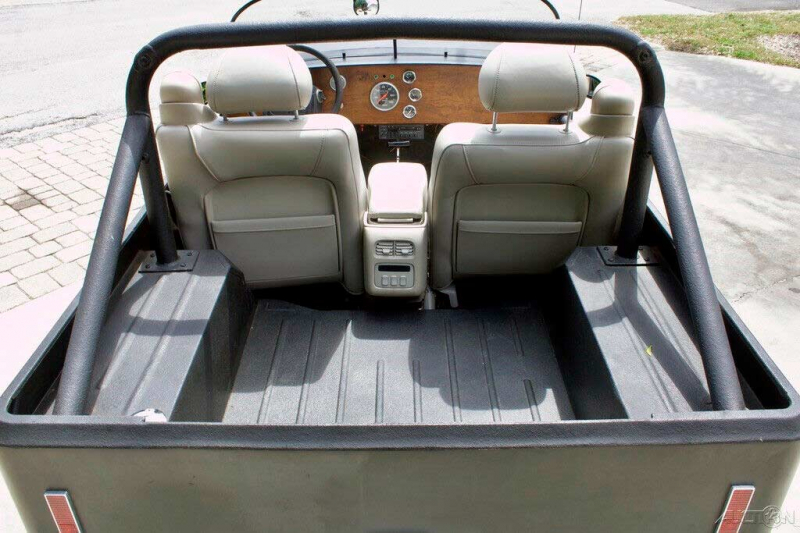 На базе старого Jeep Wrangler 1988 построили эффектный хот-род: теперь он в продаже